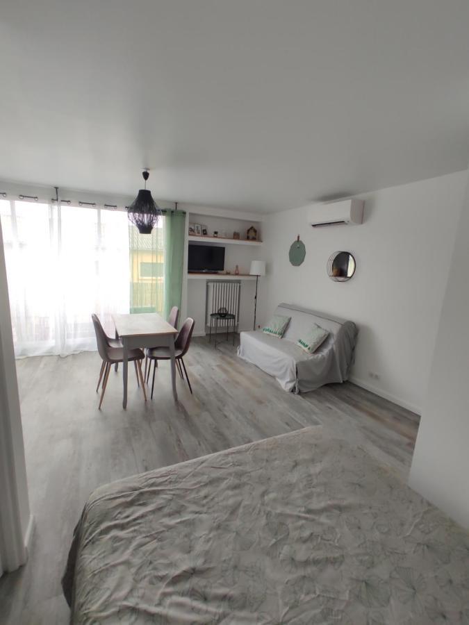 Appartement Climatise Avec Balcon,Wifi, Proche Remparts Авіньйон Екстер'єр фото