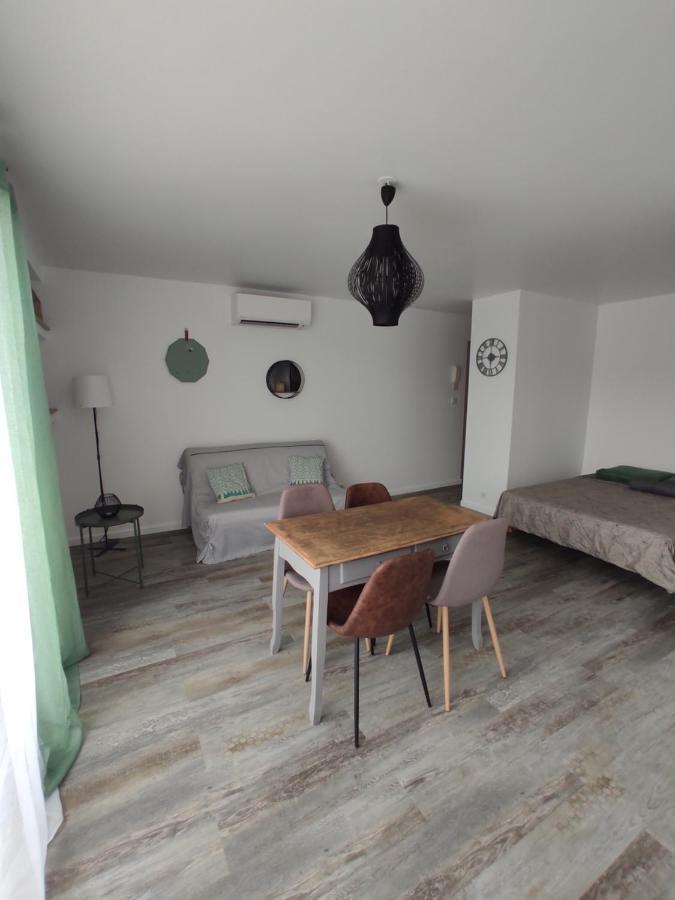 Appartement Climatise Avec Balcon,Wifi, Proche Remparts Авіньйон Екстер'єр фото